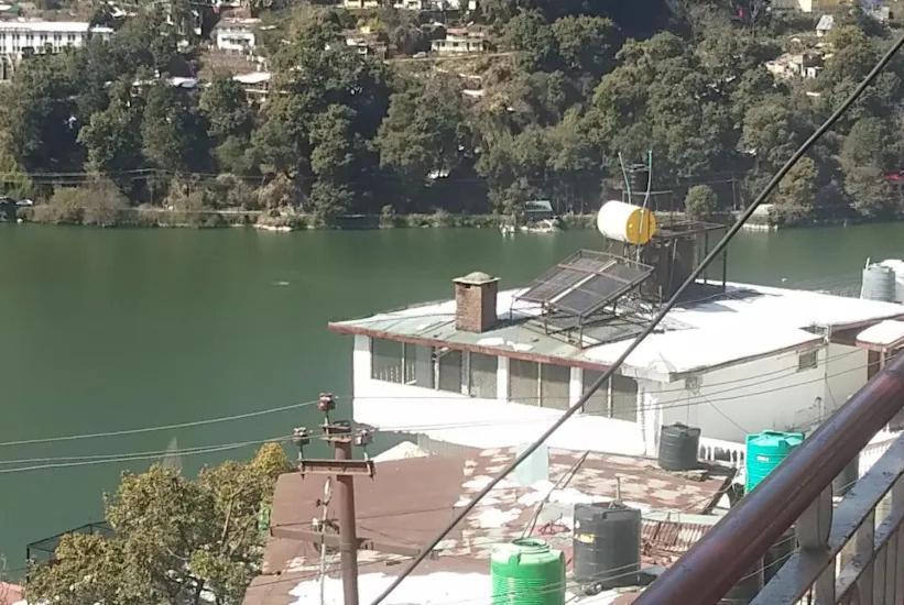 Hotel Surya Lake View Nainital Kültér fotó