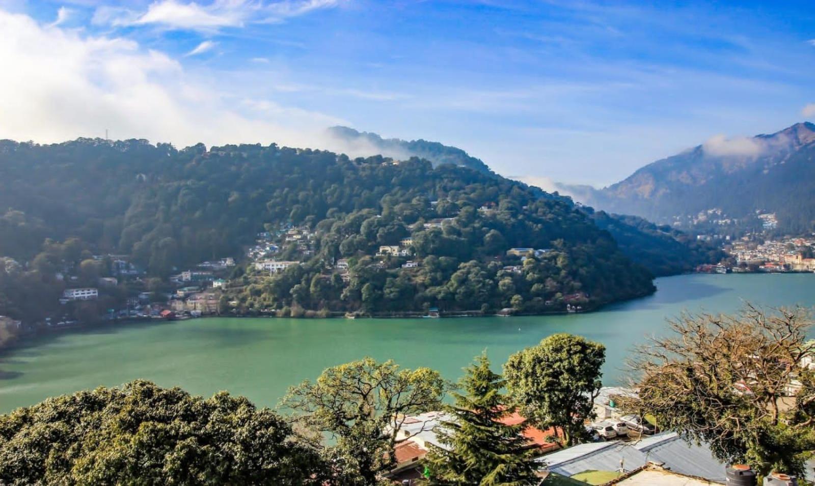 Hotel Surya Lake View Nainital Kültér fotó